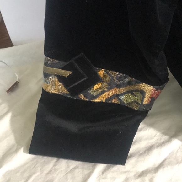 “TIB of MONTREAL ” VINTAGE Velvet Boho Ladies Jacket . - Picture 3 of 12